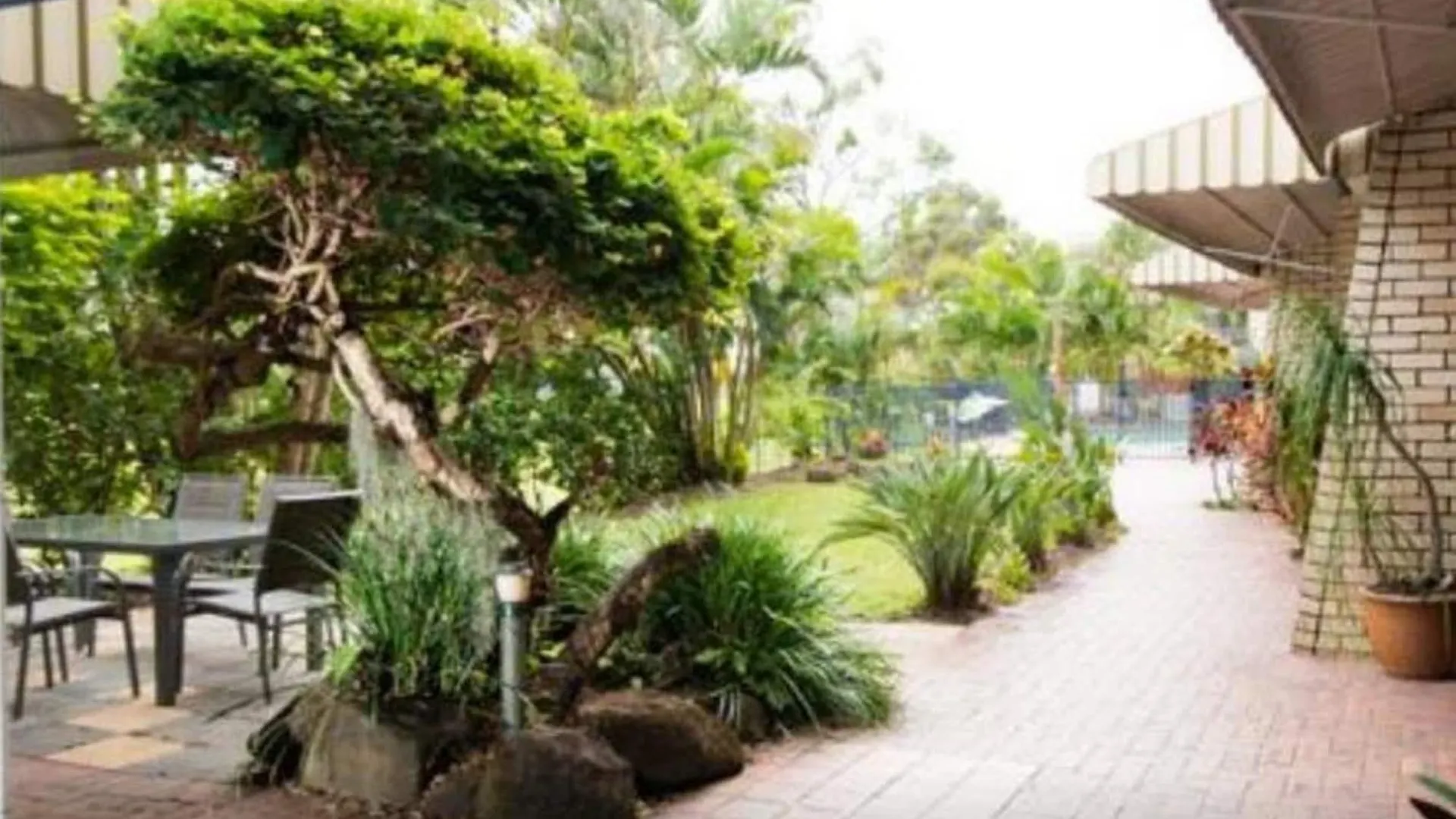 Bombora Resort - Coolangatta