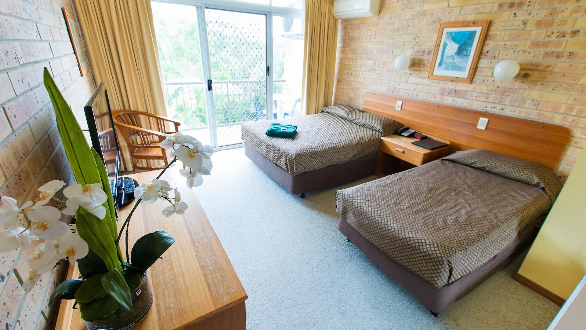 Motel Bombora Resort - Coolangatta
