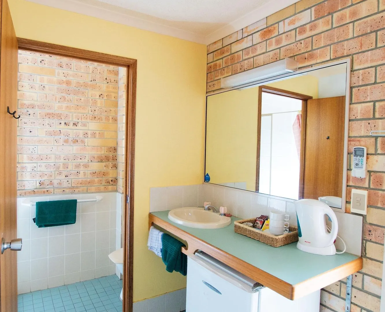 Motel Bombora Resort - Coolangatta