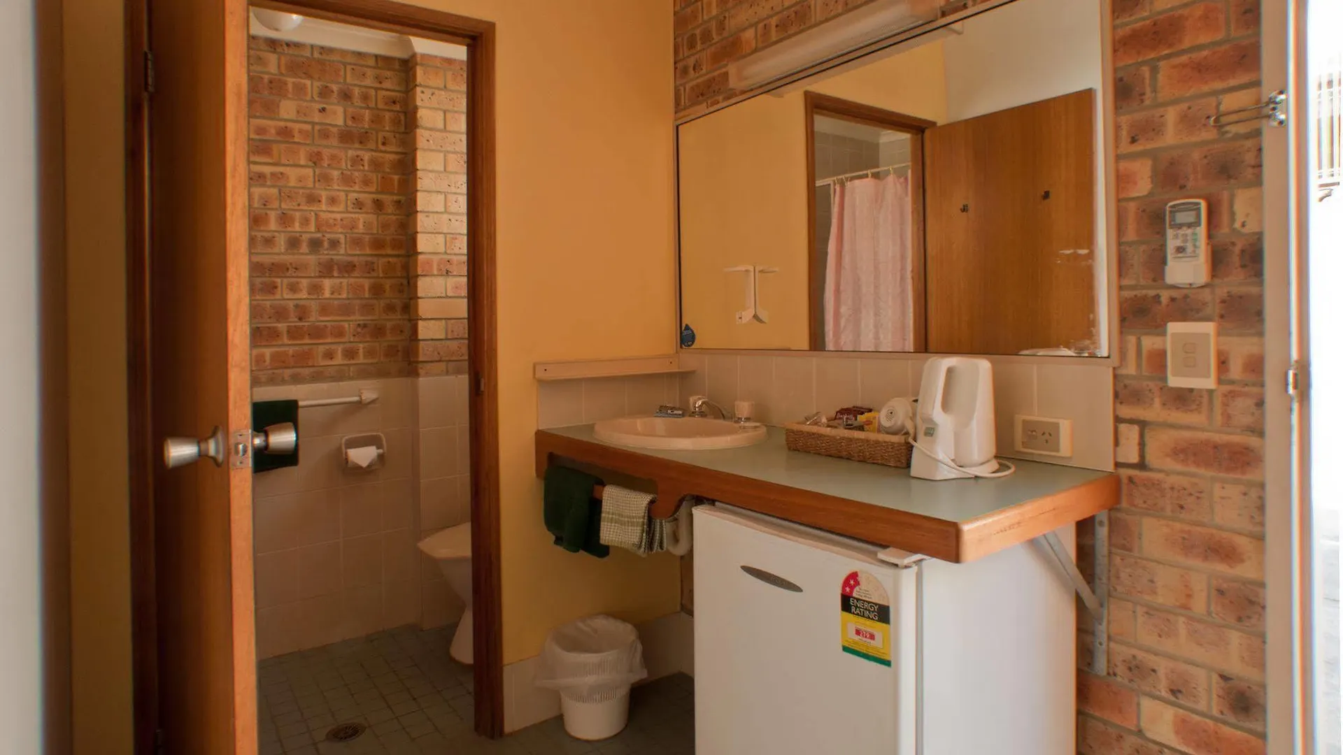 Bombora Resort - Coolangatta 3*,