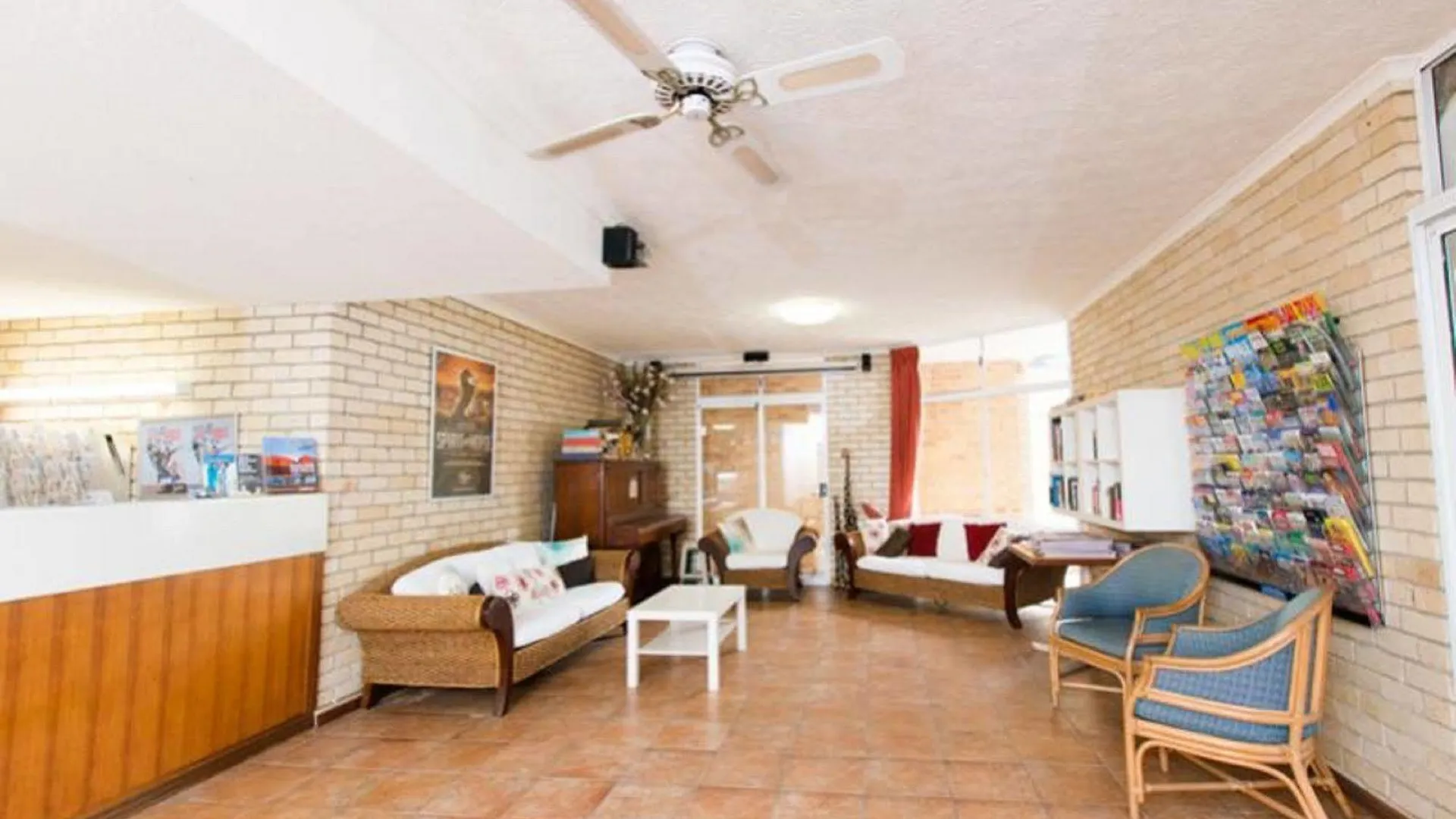 Bombora Resort - Coolangatta 3*,  Australia